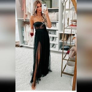 GOLD CHAIN DETAIL CORSET MAXI DRESS